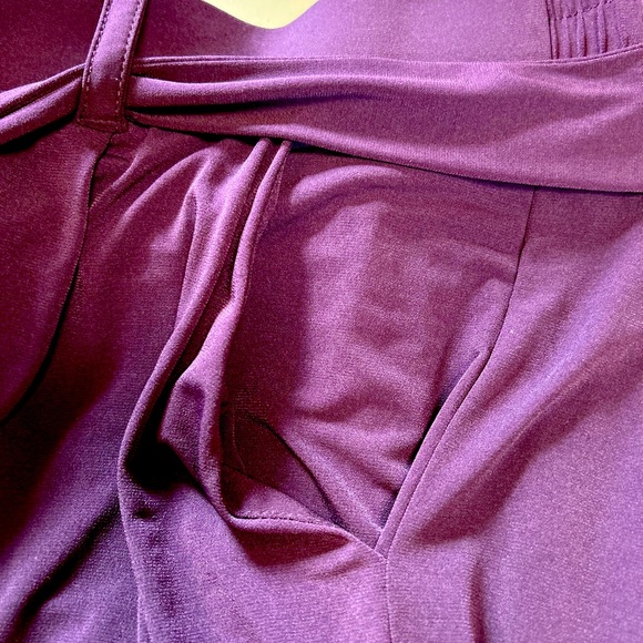 Torrid Crepe High Rise Wide Leg Pants Size 6 Dark Purple - Picture 2 of 7